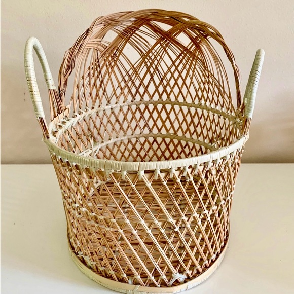 Vintage Wicker Baby Basket, Perfect for Baby Gift, Shower Centerpiece, Doll Bed - Picture 2 of 5